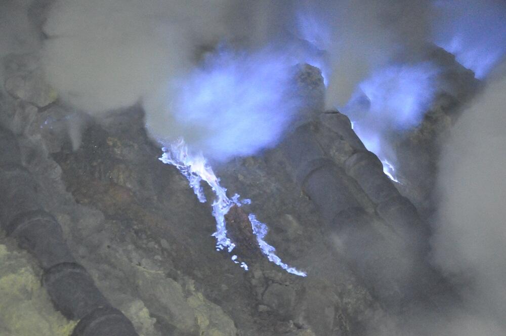 pesona kawah Ijen Banyuwangi