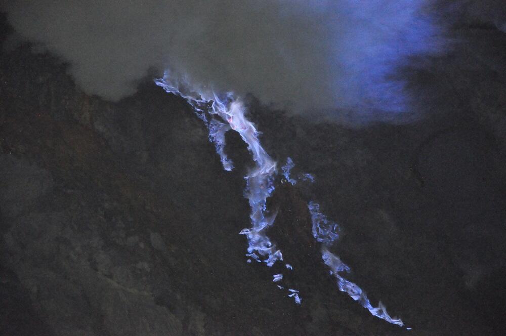 pesona kawah Ijen Banyuwangi