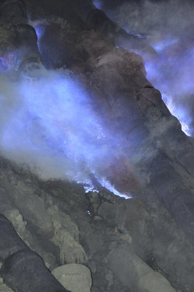 pesona kawah Ijen Banyuwangi