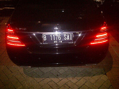 {WANTED} Daryono = Sopir Akil Mochtar yg 'Miliki' Mercy S350 & Bos CV Ratu Samagat