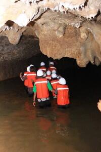 Wisata Goa di Gunung Kidul