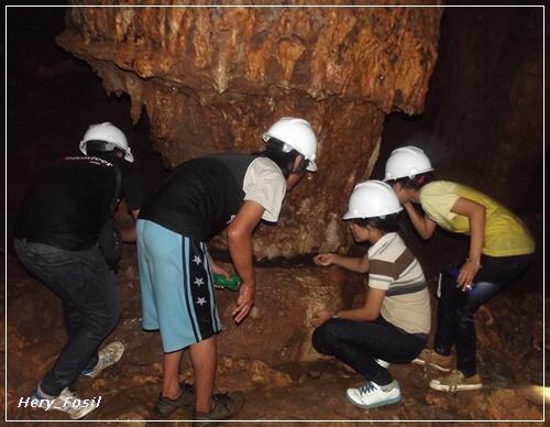 Wisata Goa di Gunung Kidul