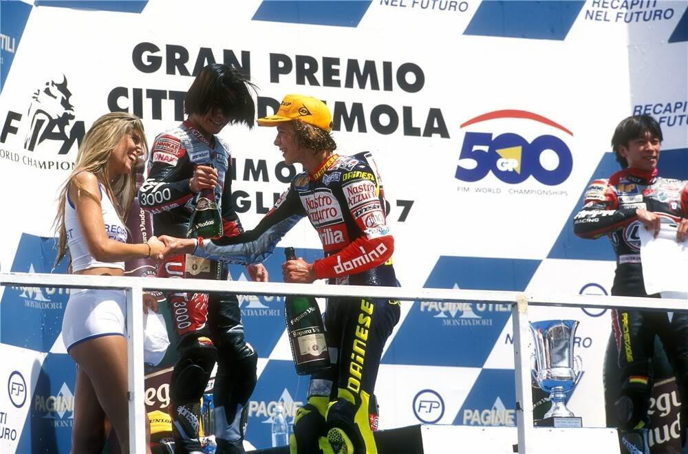 Memorabilia Deretan Kemenangan VALENTINO ROSSI #46 Selama Karirnya di MOTOGP