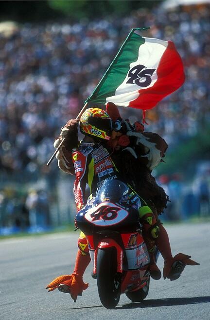 Memorabilia Deretan Kemenangan VALENTINO ROSSI #46 Selama Karirnya di MOTOGP
