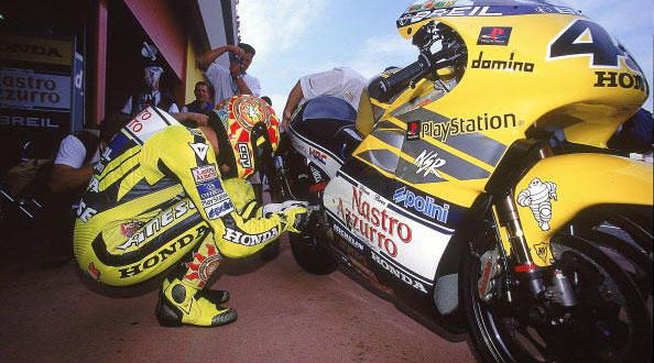 Memorabilia Deretan Kemenangan VALENTINO ROSSI #46 Selama Karirnya di MOTOGP