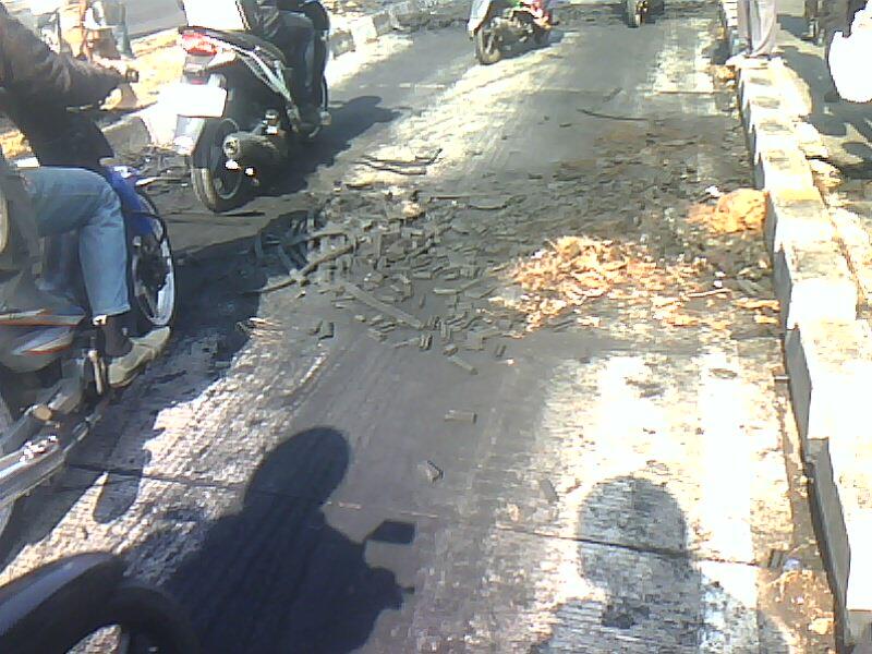 &#91;PIC&#93; Foto Eksekusi Lahan di Kampung Sumur Jakarta Timur Rabu, 09 Oktober 2013