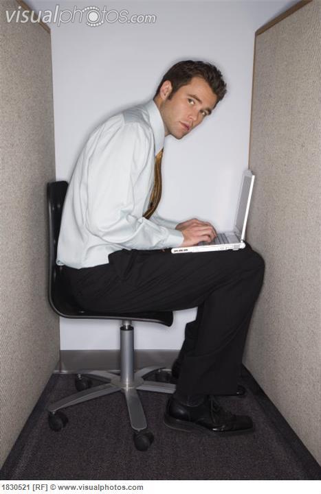 Hal-Hal yang Agan Lakuin Saat Kerja Di Pantengin sama si Bos