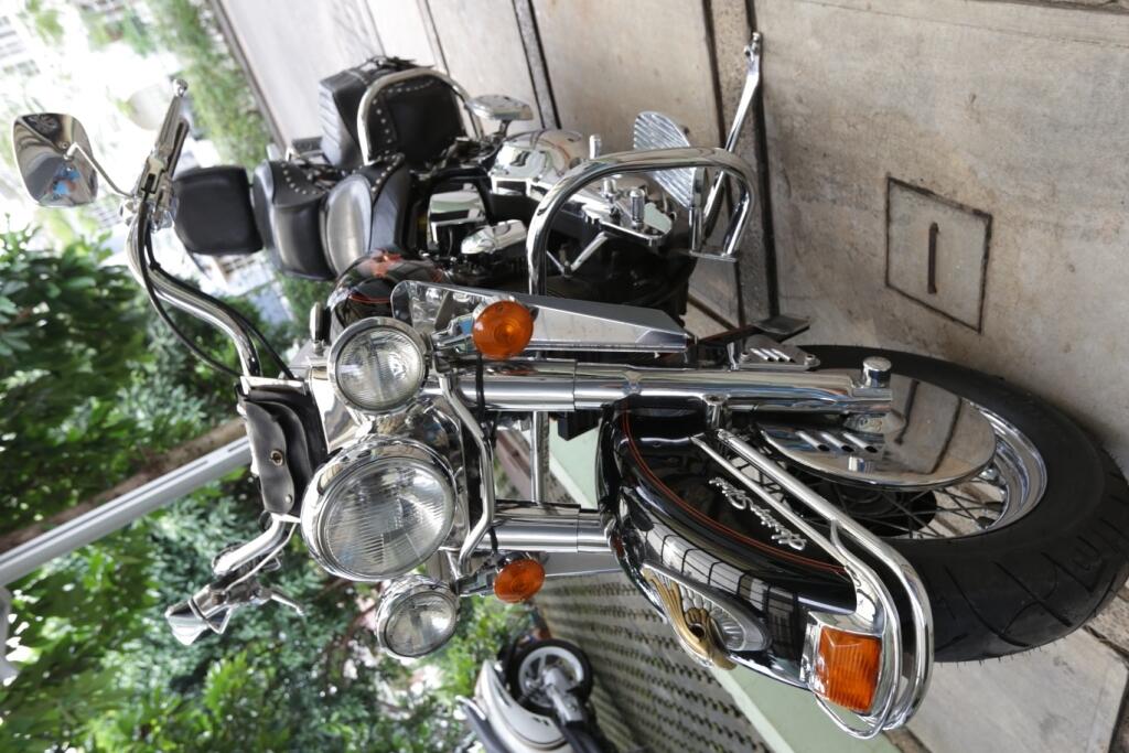 Terjual DIJUAL HARLEY  DAVIDSON  HERITAGE  SOFTAIL  CLASSIC 