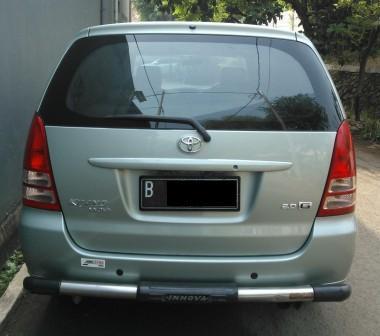 Toyota Kijang Innova 2006 G
