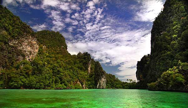 SIMPAN TIKET LUAR NEGERIMU, AYO KE RAJA AMPAT !!