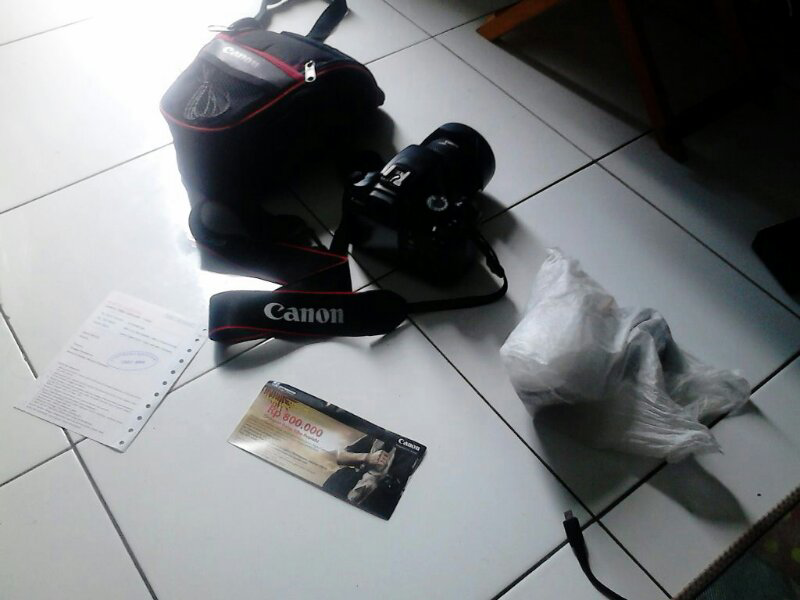 canon eos 1100d