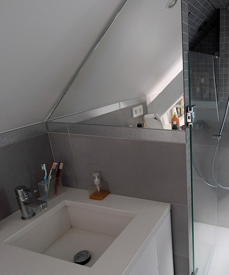 Tiny Appartement in Paris - Kamar Loteng di Salah Satu Bangunan Kota Paris