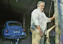 JOSE MUJICA "POOREST PRESIDENT" Bandingkan dengan negara kita