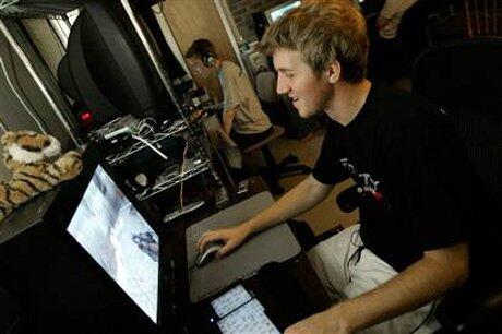 Fatal1ty, Gamer dengan Pendapatan Rp 5,7 Miliar
