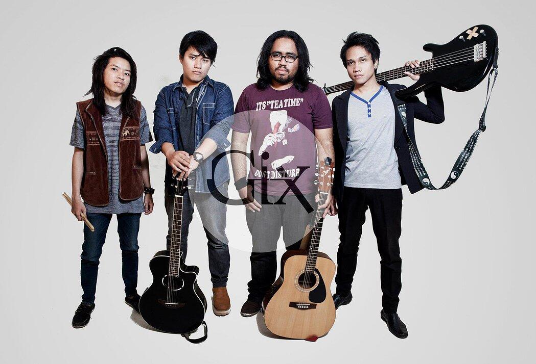 GIX band (Satukan Rasa) on TOP 50 La-Lights MTL