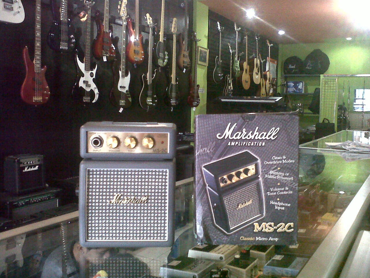 Jual Ampli Gitar dan Bass Merk Laney, Marshall, Roland, Cora, Russel