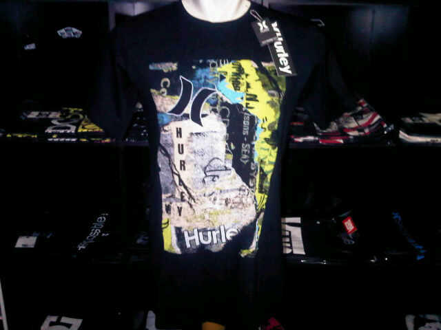 JUAL KAOS DISTRO (VANS, DC, VOLCOM, REBEL8, etc.) GAK ORI, TAPI BIKIN KEREN