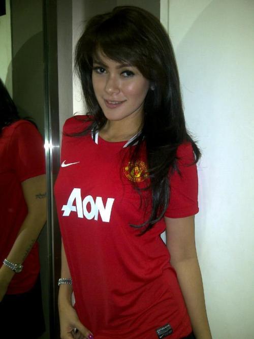 Cewek2 Cantik Fans MU....