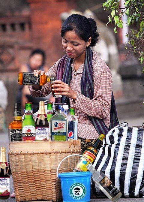 ciri2 tukang jamu yg bakal kaya :D