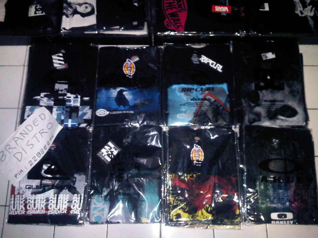 Jual kaos Macbeth,Rip Cirl,Quick Silver,Billabong,Hurley,DC,Volcom,Dickies & Oakley