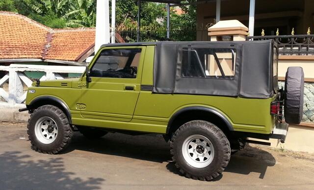 Cari JUAL Suzuki jimny long chasis 4x4 siap offroad 1988 