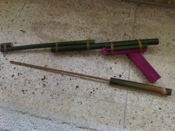 &#91;MASUK GAN&#93; Plethokan dan Lodhong, Potato Gun Tradisi Indonesia