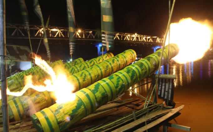 &#91;MASUK GAN&#93; Plethokan dan Lodhong, Potato Gun Tradisi Indonesia