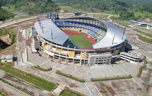 Stadion Sepakbola Megah yang Mubazir di Indonesia