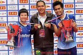 Gw cinta Timnas , Gw cinta Indonesia dan Gw Bangga menjadi WNI