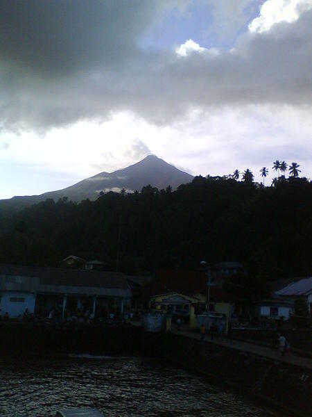 Proses Terjadinya Gunung Meletus