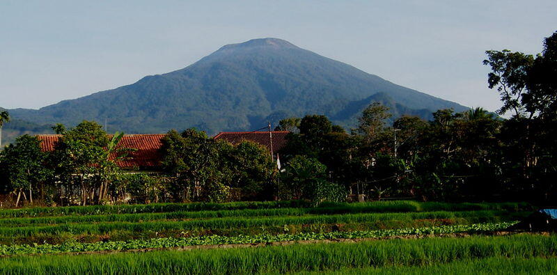 Proses Terjadinya Gunung Meletus