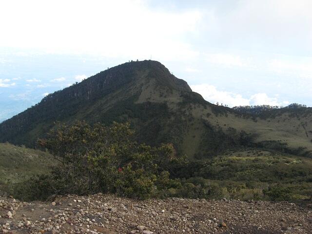 Proses Terjadinya Gunung Meletus