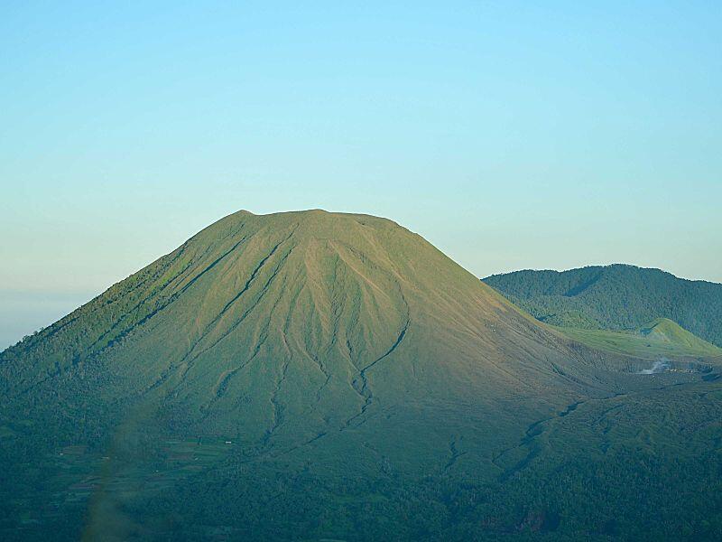 Proses Terjadinya Gunung Meletus