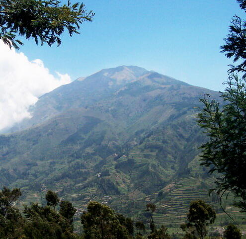 Proses Terjadinya Gunung Meletus