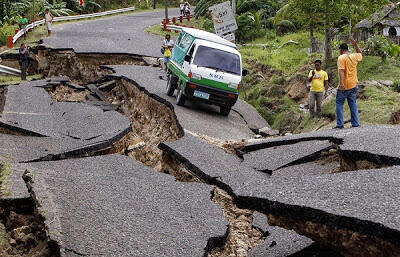 *NEWS* Gempa Besar Guncang Filipina, Indonesia AncamanTsunami