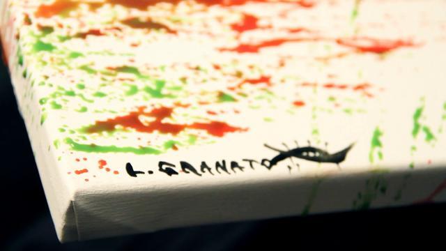 Pria ini ciptakan karya lukis dengan tetesan air mata