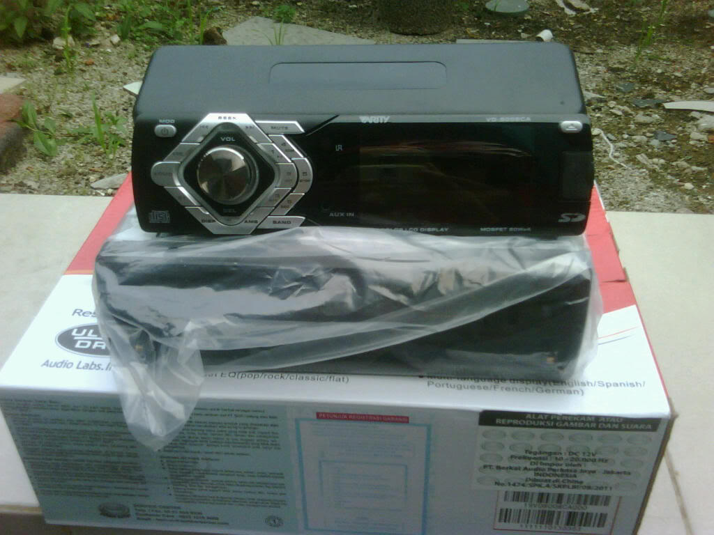 Head Unit ( Tape ) single din Flip Down Layar DVD, CD, MP3