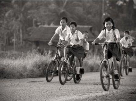 Kegiatan anak  SD jaman  dulu  setelah pulang sekolah KASKUS