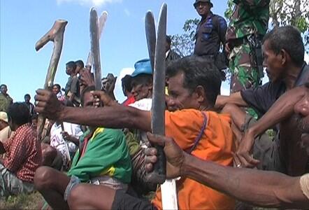 Berebut Tanah, Warga RI dan Timor Leste Saling Serang