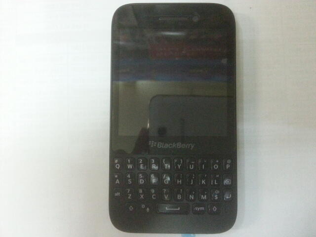 BlackBerry Q5 Black, Garansi Panjang bgt Murah bgt Mampir, Bungkus gan