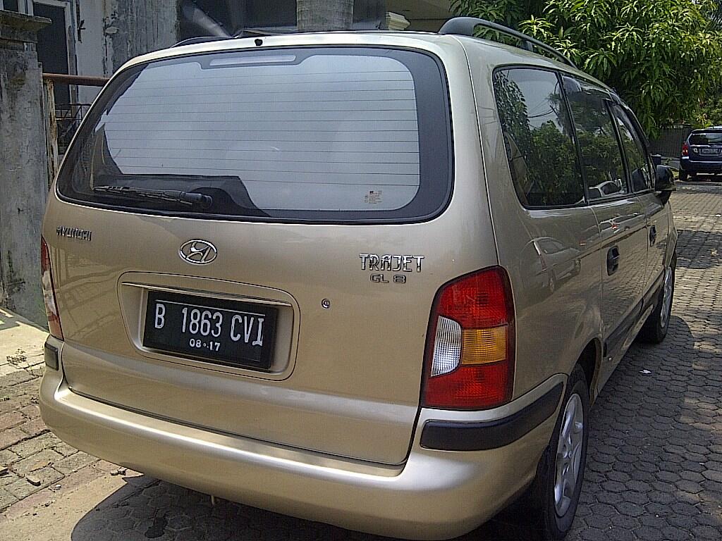 DIJUAL HYUNDAI TRAJET 2003 MANUAL GL