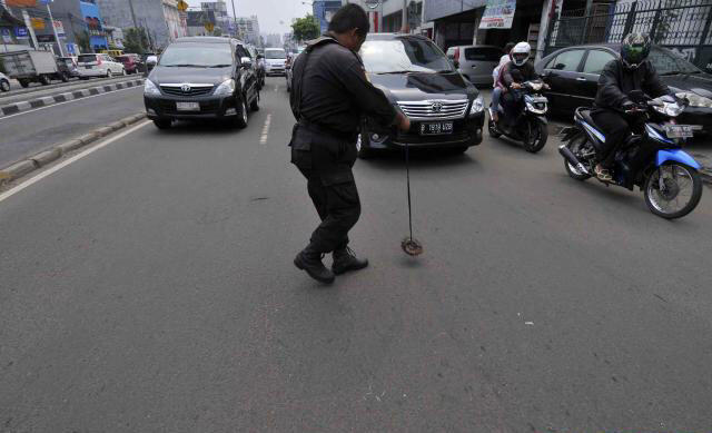 Komunitas Saber Ranjau Paku, Sang Pahlawan Jalanan Ibukota