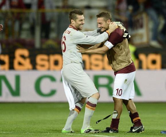 Preview AS Roma vs Napoli: Rekor 100 Persen Kemenangan Roma Selesai?