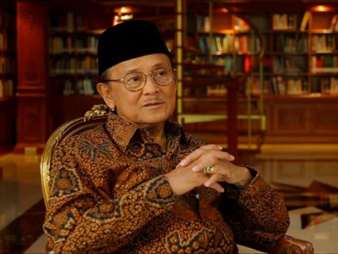 Miliki IQ 200, BJ Habibie Jadi Muslim Tercerdas di Dunia