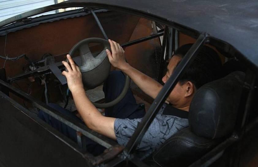 Agan ini Bangun Replika Lamborghini Reventon (+Pic)
