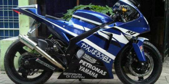 Yamaha Vixion gaya YZF M1 di lego Rp 30 juta