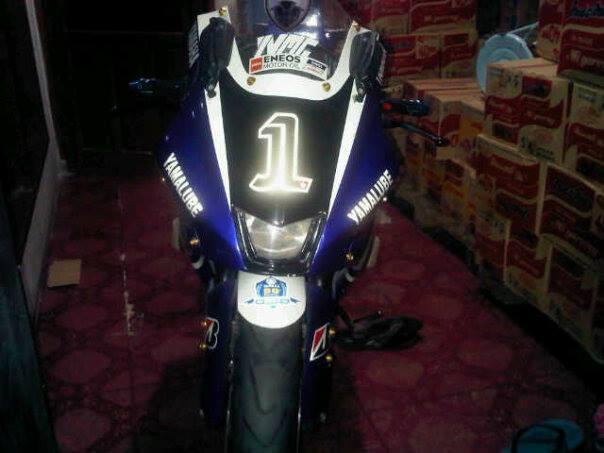 Yamaha Vixion gaya YZF M1 di lego Rp 30 juta