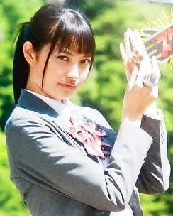 6 KAMEN RIDER WANITA