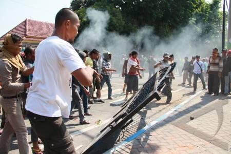Kalau Demo Jangan Anarkis ya Gan