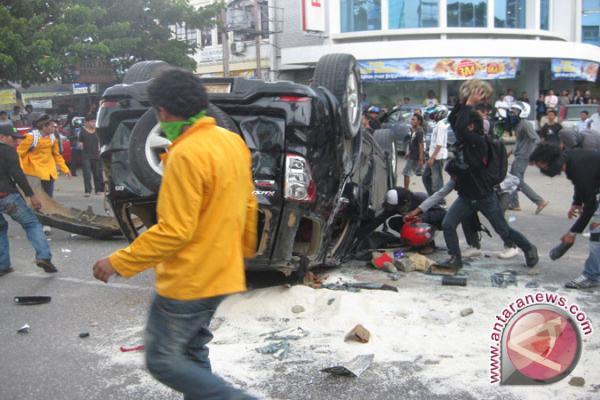 Kalau Demo Jangan Anarkis ya Gan
